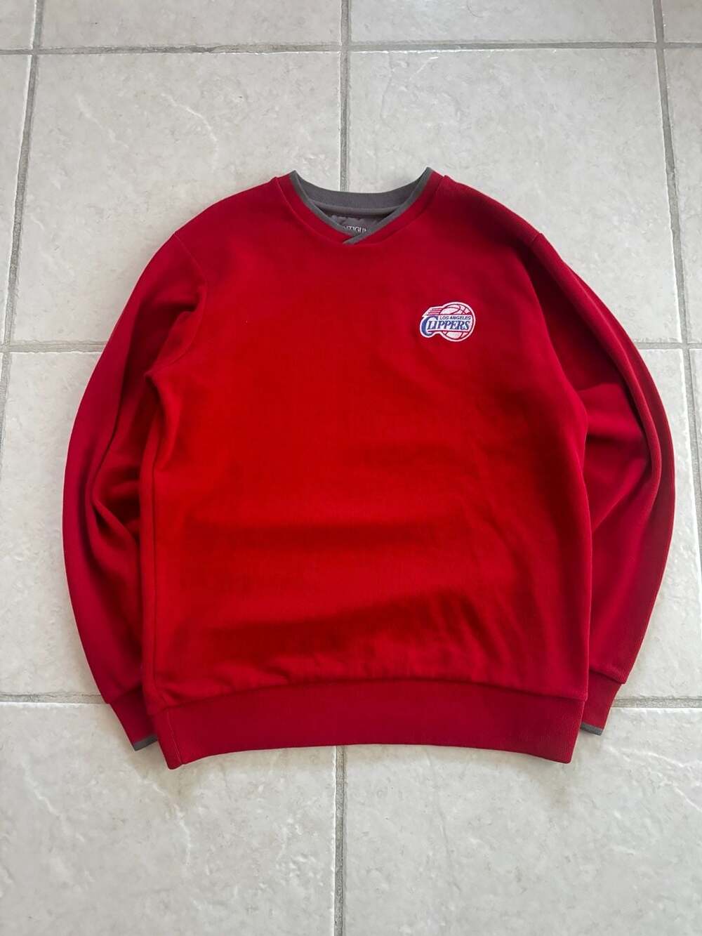 Antigua Los Angeles Clippers V-Neck Crewneck Sweatshirt Red